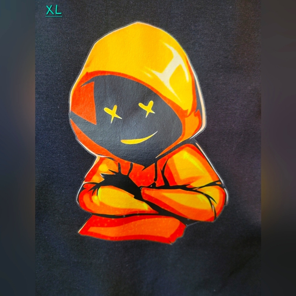 Black t shirt with cool little guy XL